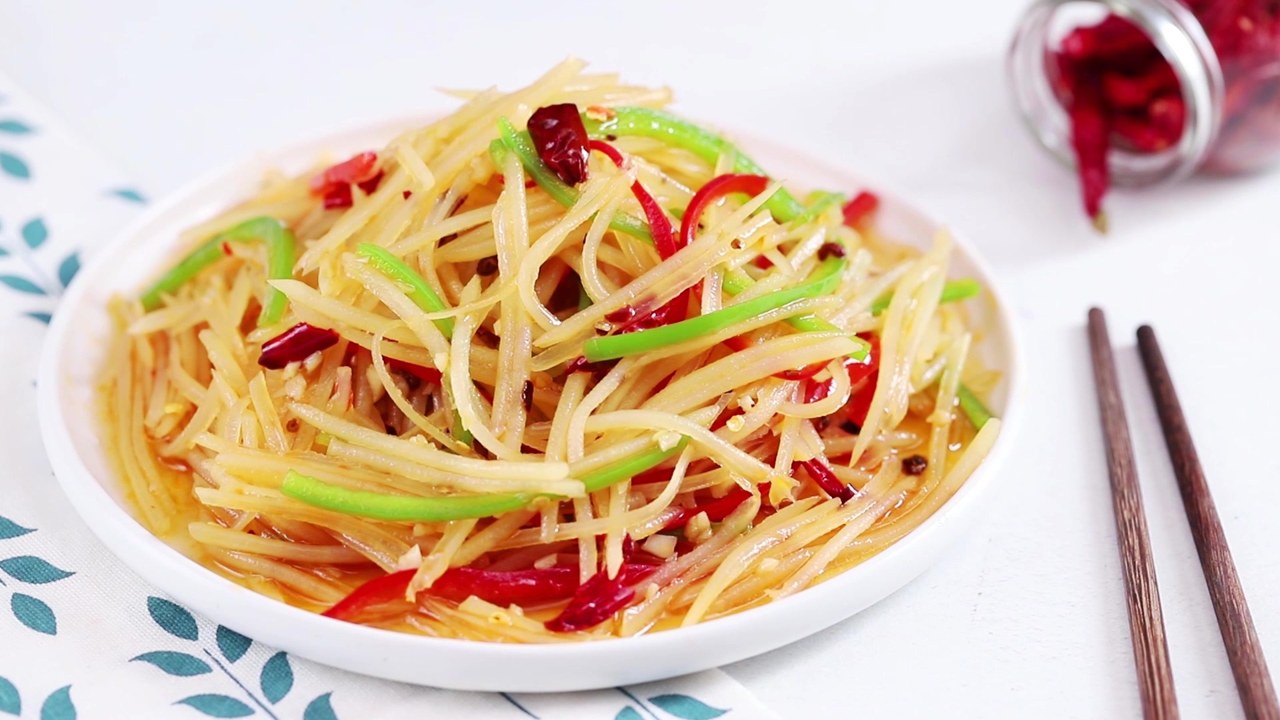 清炒时蔬技巧 酸辣土豆丝做法 家常菜食谱