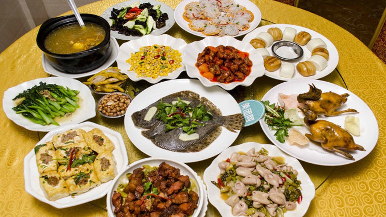 百味食笺美食文化背景与家常烹饪技巧展示