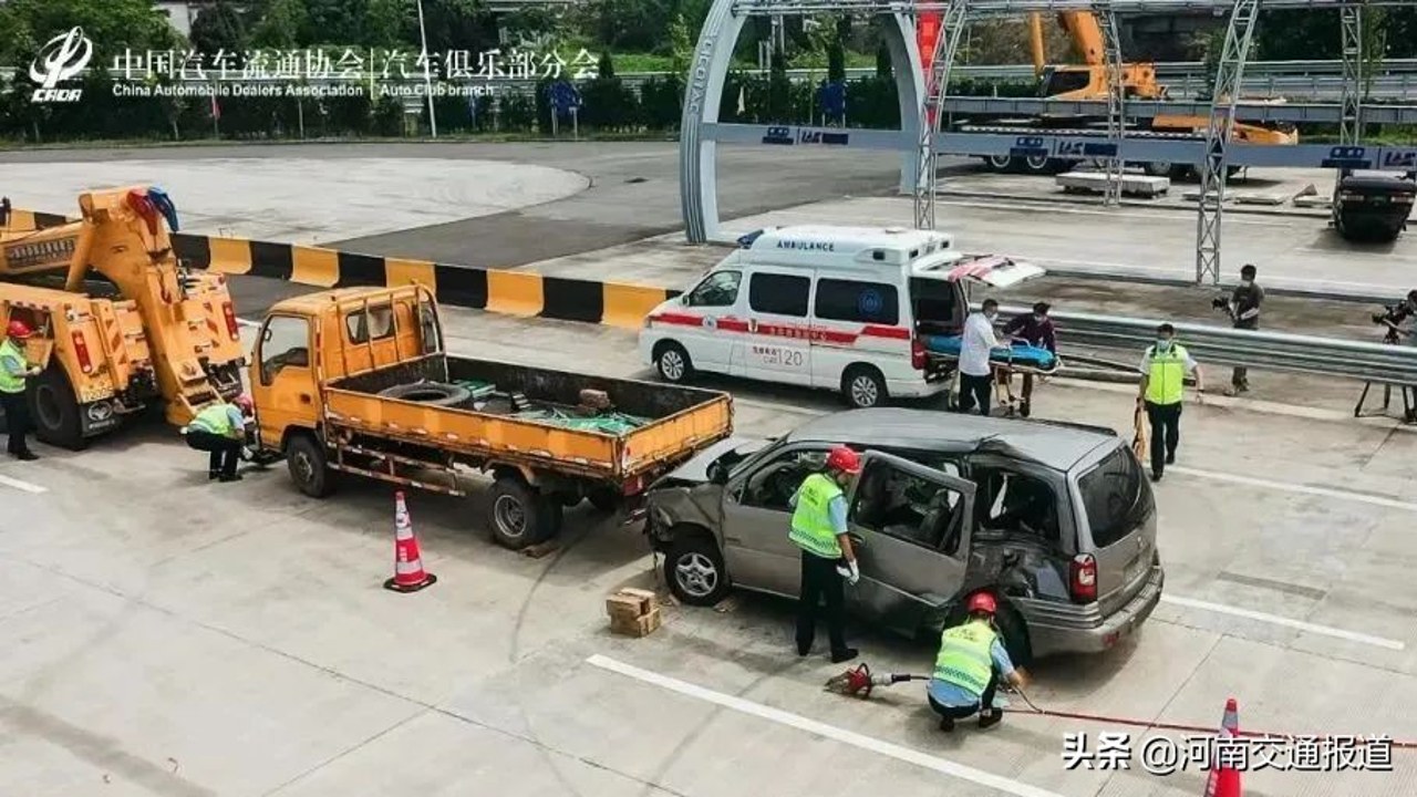 车安车主帮紧急救援服务场景实拍