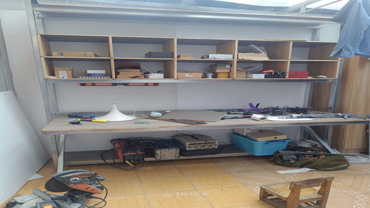 手工发烧友 创意DIY工作台 材料整理 全景展示