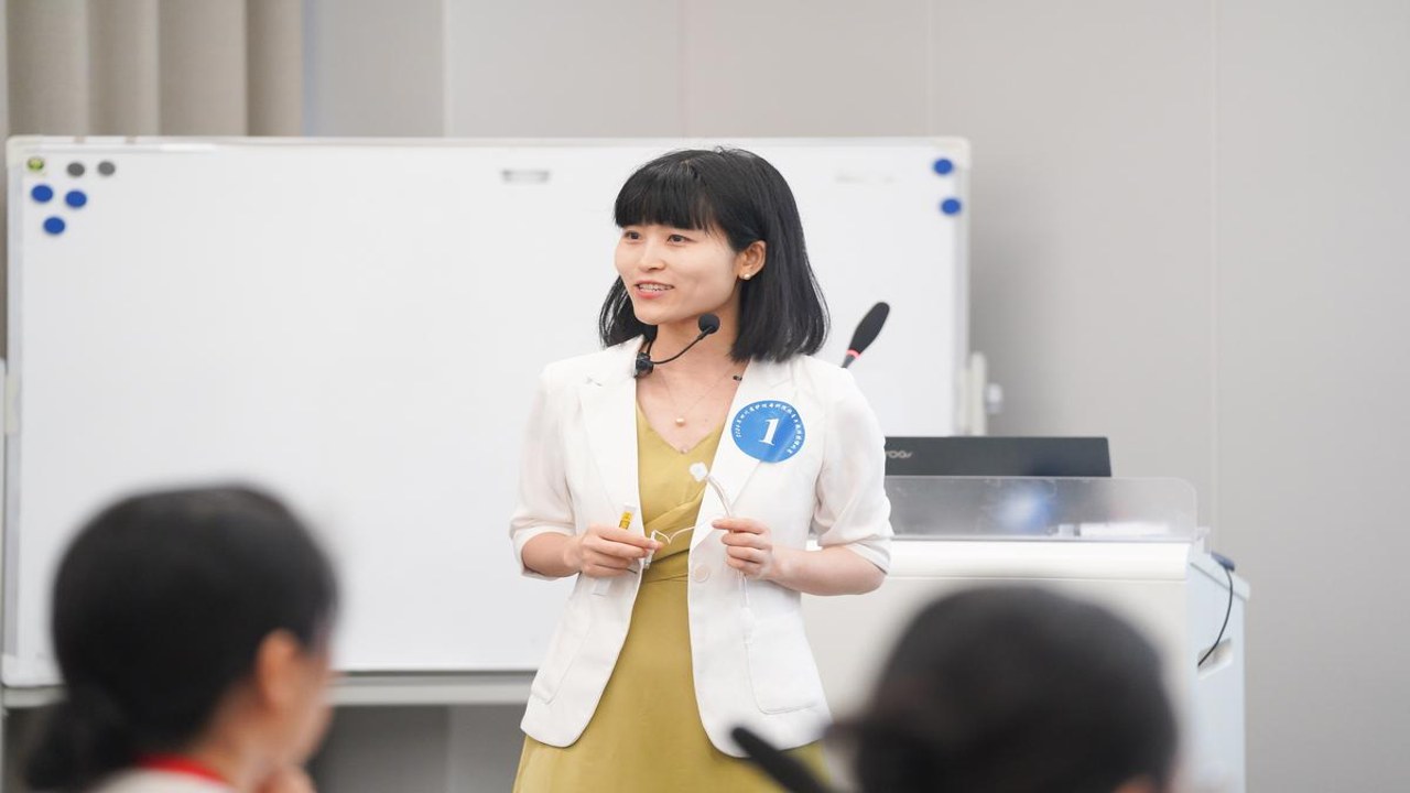 西培教育资深讲师授课现场及课件细节展示