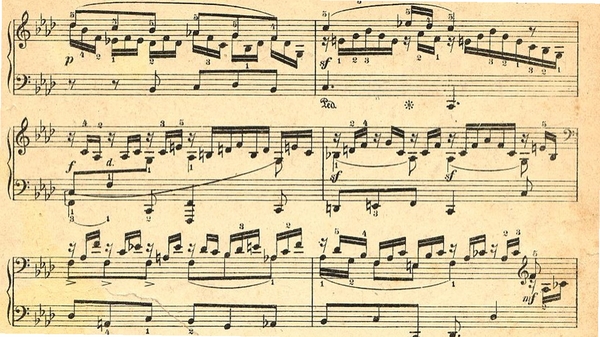 Piano LouvorJA 曲谱伴奏界面