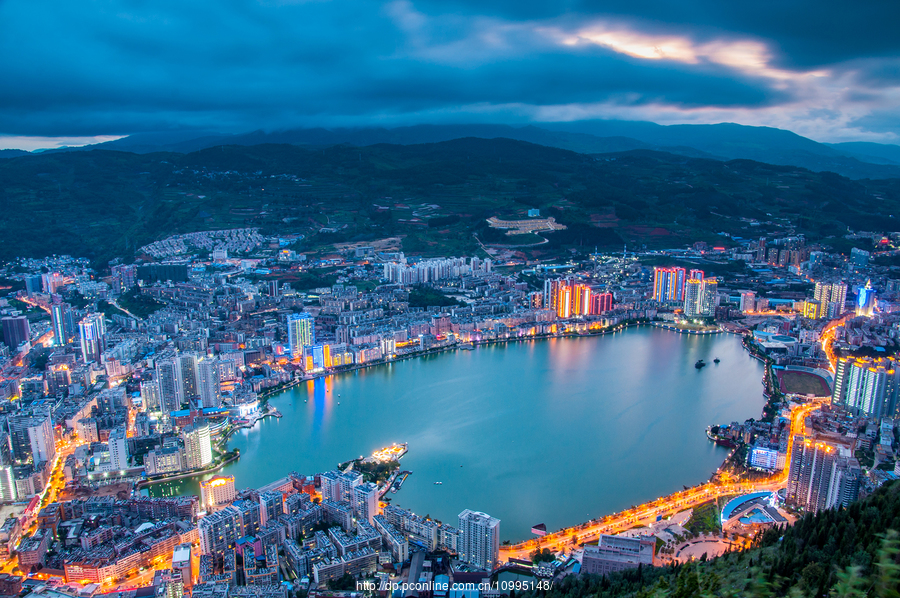 锡都个旧 金湖 夜景 住宿 交通