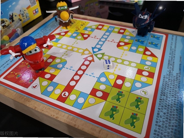 Love Flight Chess �������淨