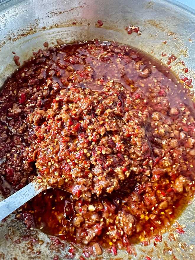 Chili辣椒酱 香辣牛肉酱 熬制过程 火候技巧