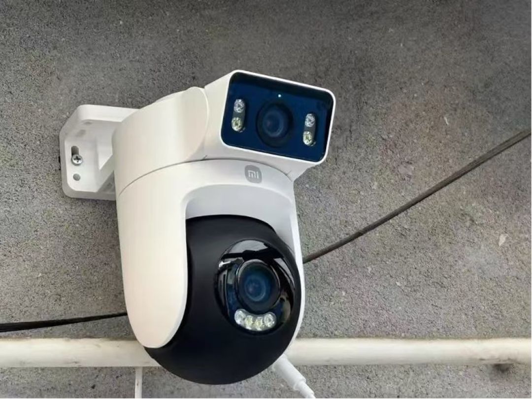合家亲监控看家 家用摄像头 外观实拍