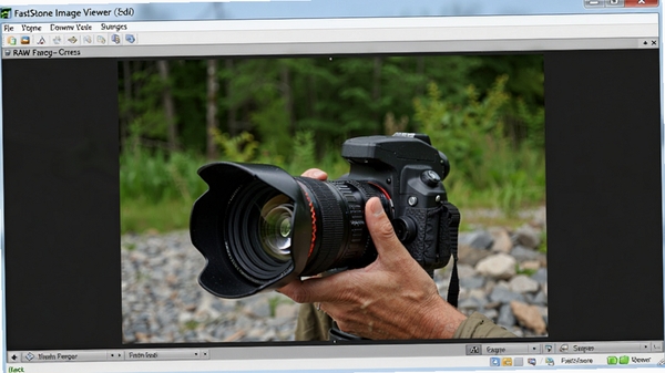 FastStone Image Viewer ���RAW��ʽ��Ƭ������������ʾ������Ӱԭͼ��ɫ��ϸ�ڷḻ������Ϊ��ɫ��ͻ��ͼƬ���������Ƹ����ڽ���