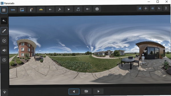 Panorado全景图像浏览软件主界面展示,画面中央展示一幅360度全景照片,周围有简洁的工具栏与导航按钮,背景为深灰色调,整体界面现代且专业,图片风格为软件截图预览图