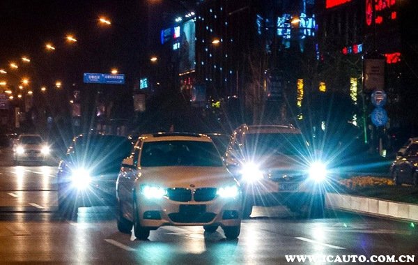 车主安全出行 夜间驾驶 灯光使用技巧