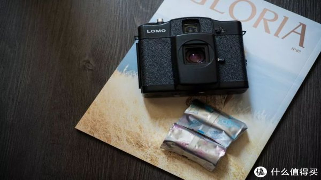 LOMO复古相机 胶片质感 怀旧情怀 整体外观实拍