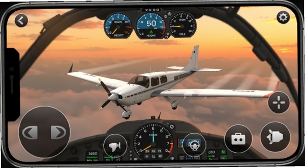 伴我高飞飞行模拟界面,手机屏幕中显示一架白色小型飞机在云层上方平稳飞行,仪表盘显示高度和速度数据,背景是夕阳下的橙色天空,画面底部有虚拟操控按钮,整体色调温暖舒适