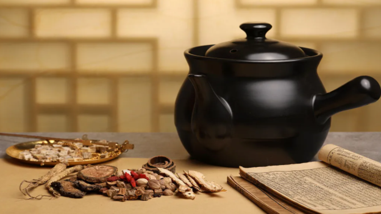精诚中医中药饮片与煎药过程细节图