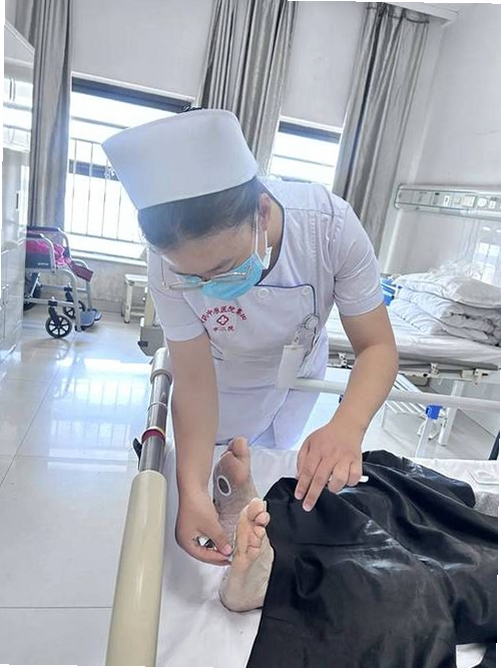 燕尾帽护理上门运行截图