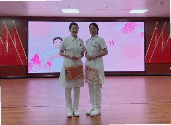 燕尾帽护理上门运行截图