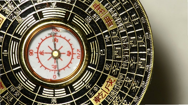 借问八字排盘 案例管理界面